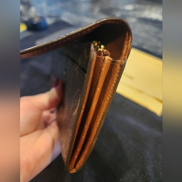 LOUIS VUITTON Monogram Sarah Long Wallet Brown - Picture 6 of 9